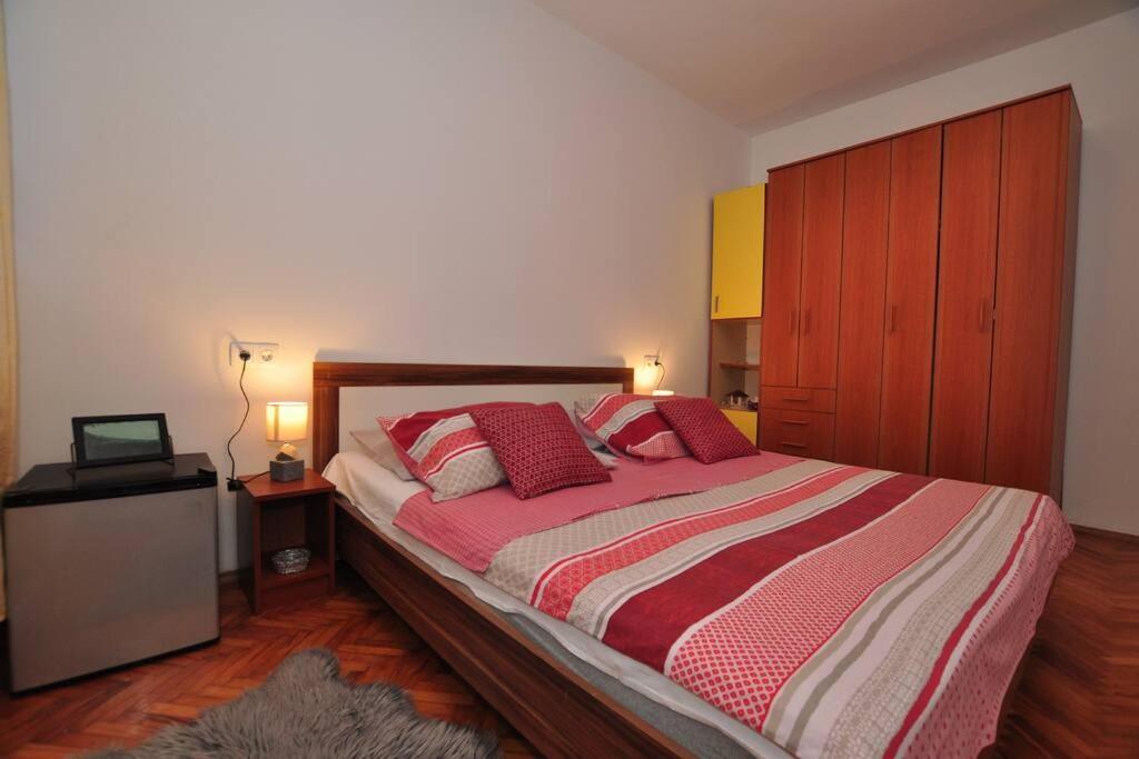 Central Apartment Marco Polo 斯普利特 外观 照片