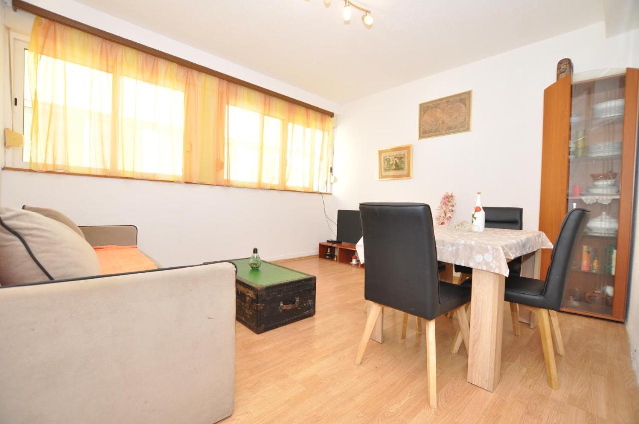 Central Apartment Marco Polo 斯普利特 外观 照片